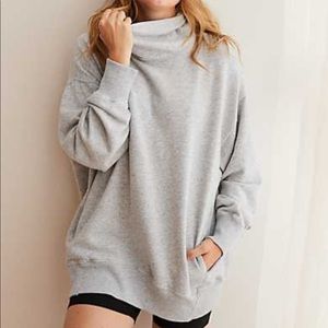 Arie Turtleneck Sweatshirt